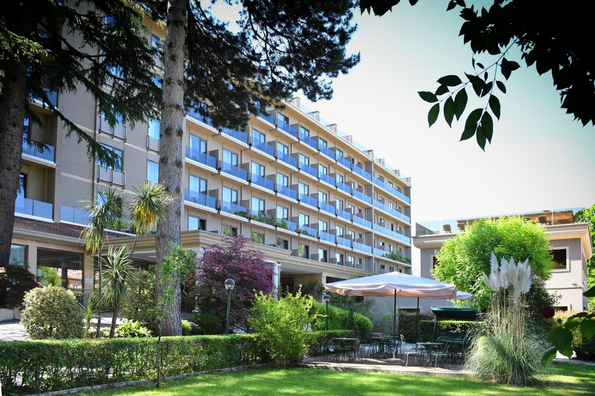 Hotel San Giorgio Fiuggi Εξωτερικό φωτογραφία